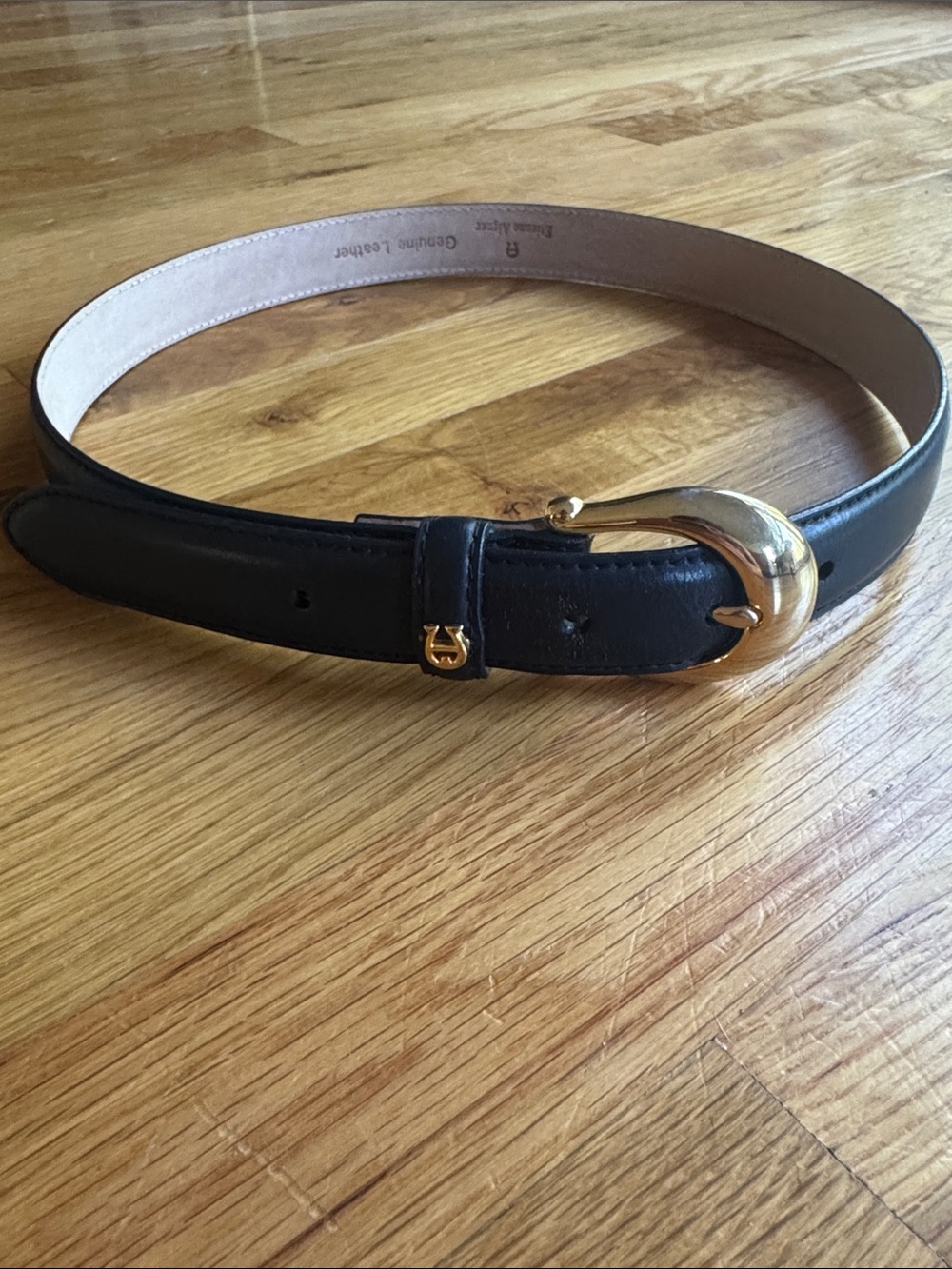 VTG Etienne Aigner Belt Navy Blue Smooth Leather Women's Sz S Gold Logo